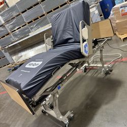 Hospital bed Hillrom Resident