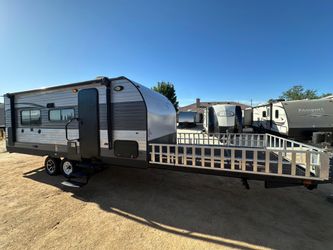 WOLF 🐺 TOYHAULER EDITION