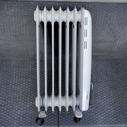 Honeywell 1500W oil filled 7 fin portable radiator space air heater
