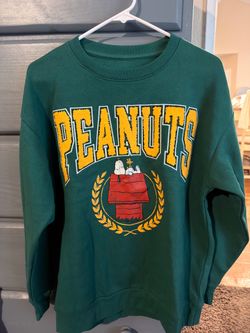 Sweater peanuts
