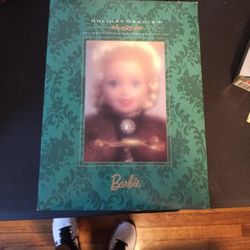 1996 Holiday Caroler Barbie