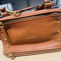 Fabulous GIVENCHY Pandora Cross body bag burnt orange color