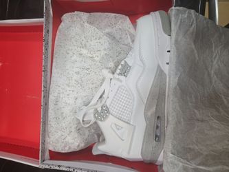 Air Jordan 4 White Oreo Sneakers