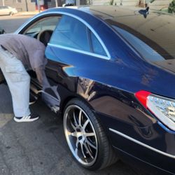 Twenty inch rounds and tires , excellent condition , seven hundred dollars off of mercedes benz and their staggered , twenty inch niches