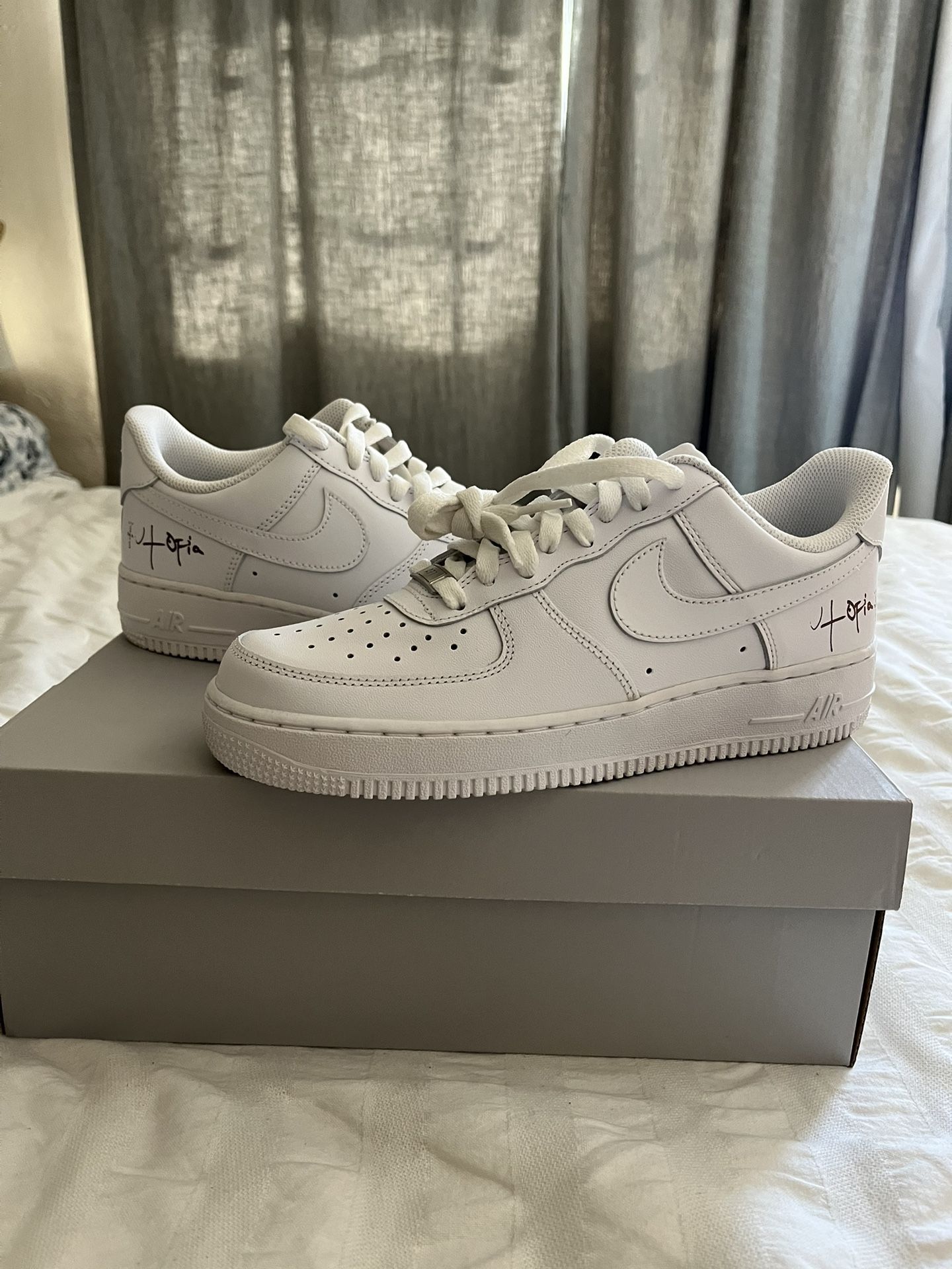 Nike AF1 Travis Scott Utopia Edition