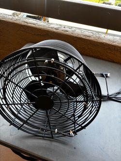 12” used misting basket fan