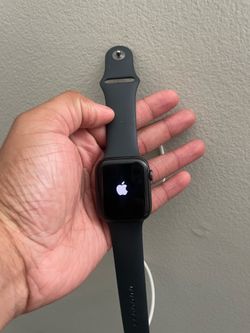 Apple Watch Series SE