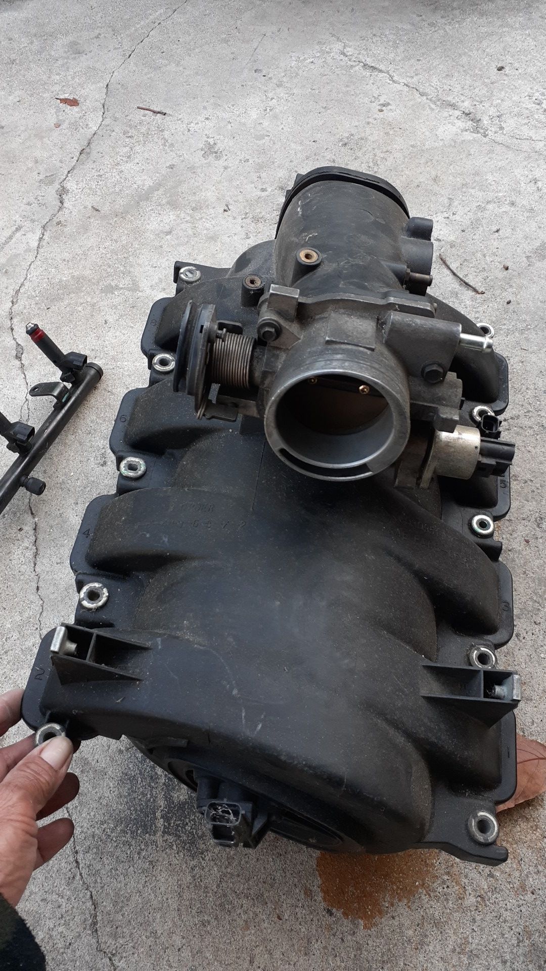 Parts for a jeep Cherokee 2000