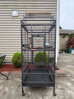 24x22x55high cage and 68 is tall for top stand