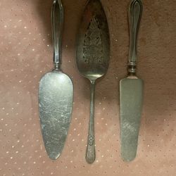 Silver plate Pie/cake Servers
