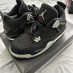 Black Canvas 4s 5.5 