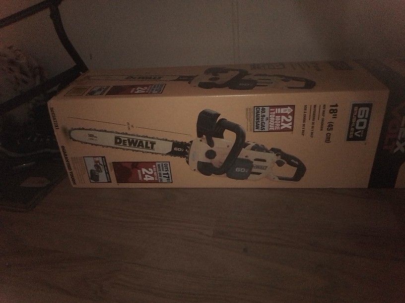 DeWalt Battery Chainsaw