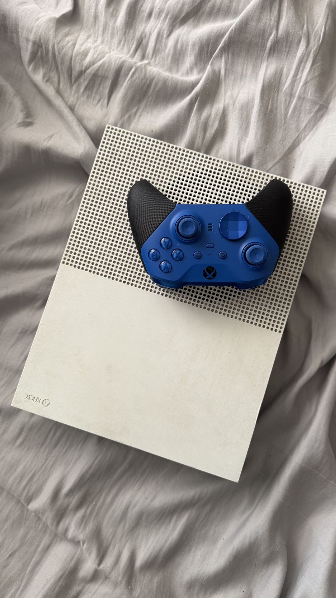 Xbox One S With Control