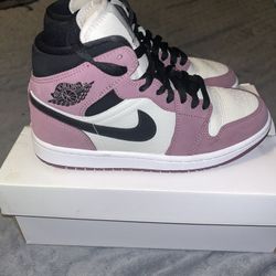 Wmns Air Jordan 1 Mid SE 'Berry Pink' Size 7
