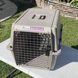 Like New Petmate Kennel Cab Pet Carrier