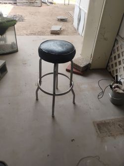 Bar stool
