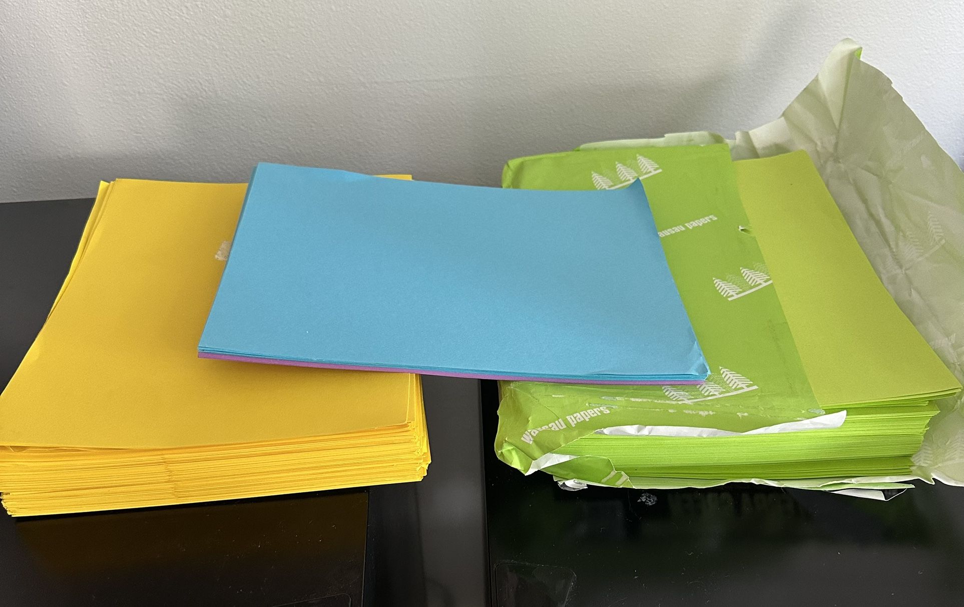 FREE Brightly Colored Paper For Signs Projects School