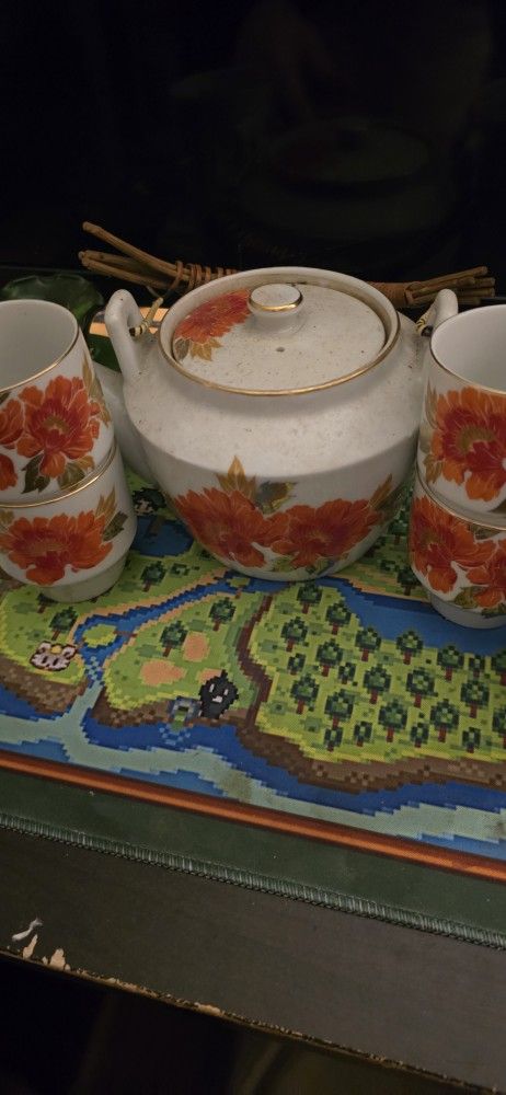 Very Old Japanese Tea Pot.