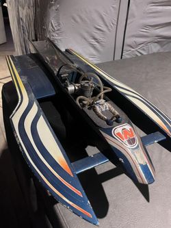 ANTIQUE NITRO RC BOAT FOR SALE OR TRDe