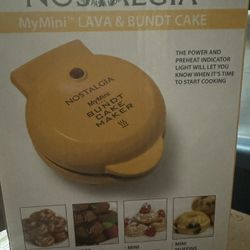 Mini Bundt Cake Maker