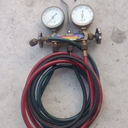 Yellow Jacket HVAC/R Manifold Gauge Set for R134a / R404A / R507 w/ Hoses - Used