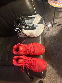 Basketball shoes