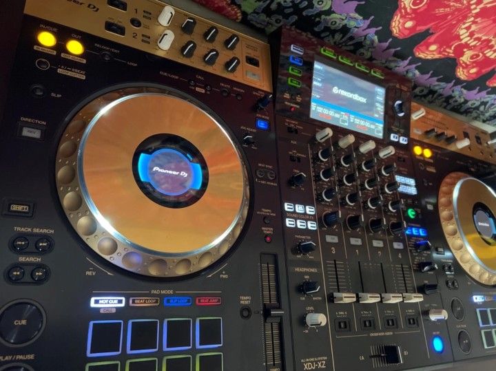 Pioneer XDJ-XZN Gold All-in-One DJ System Standalone Controller with Travel Case
