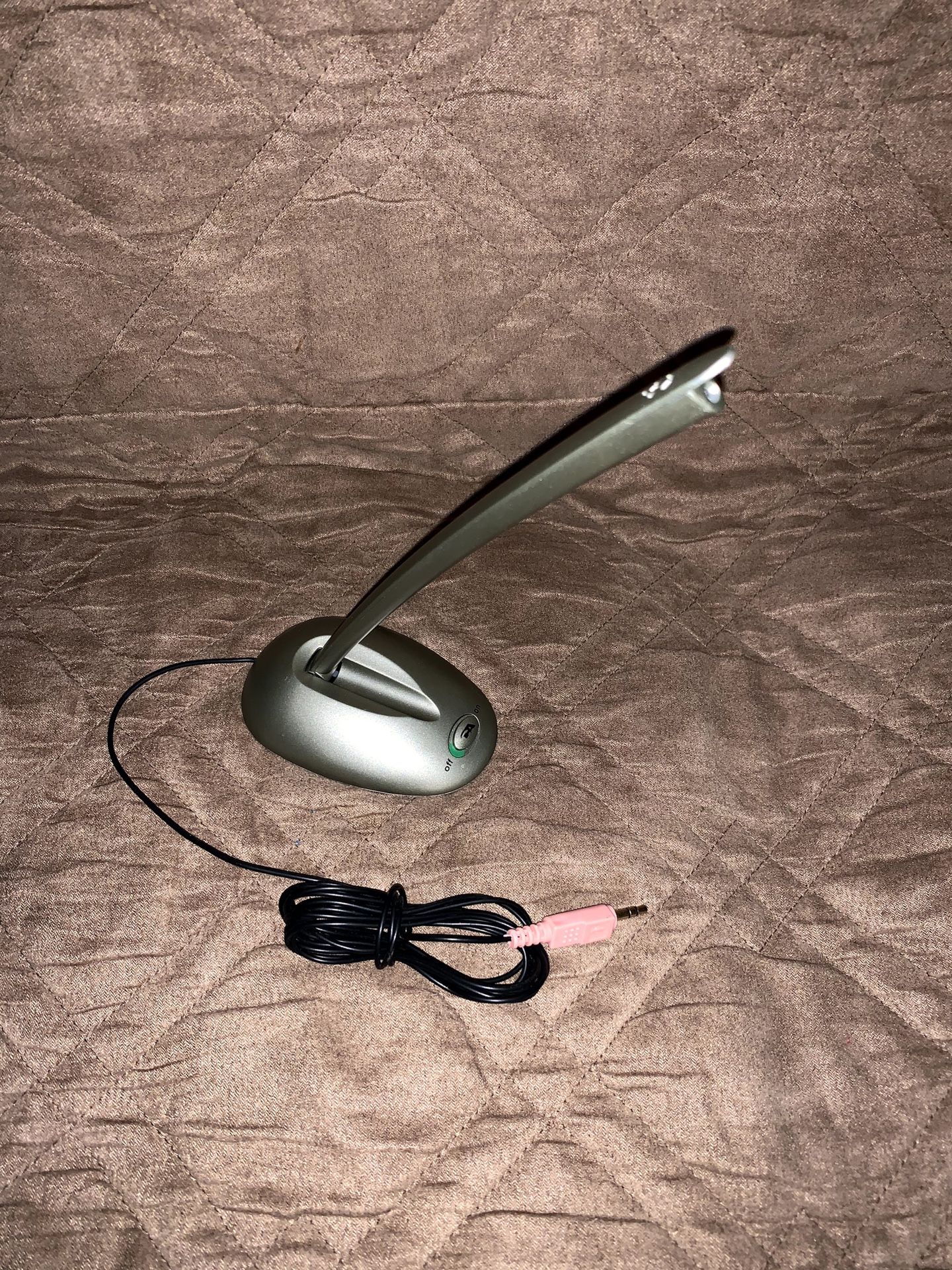 PC microphone with stand