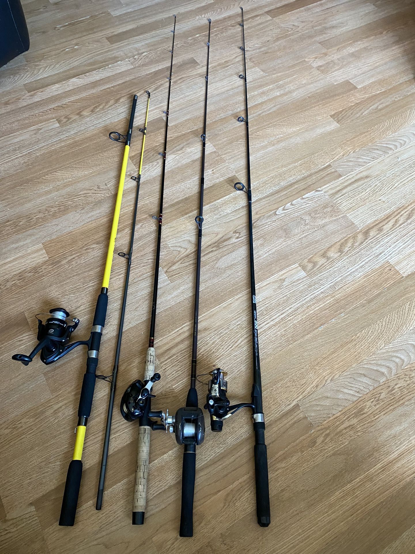 4 fishing rods Combo of different prices and different brands