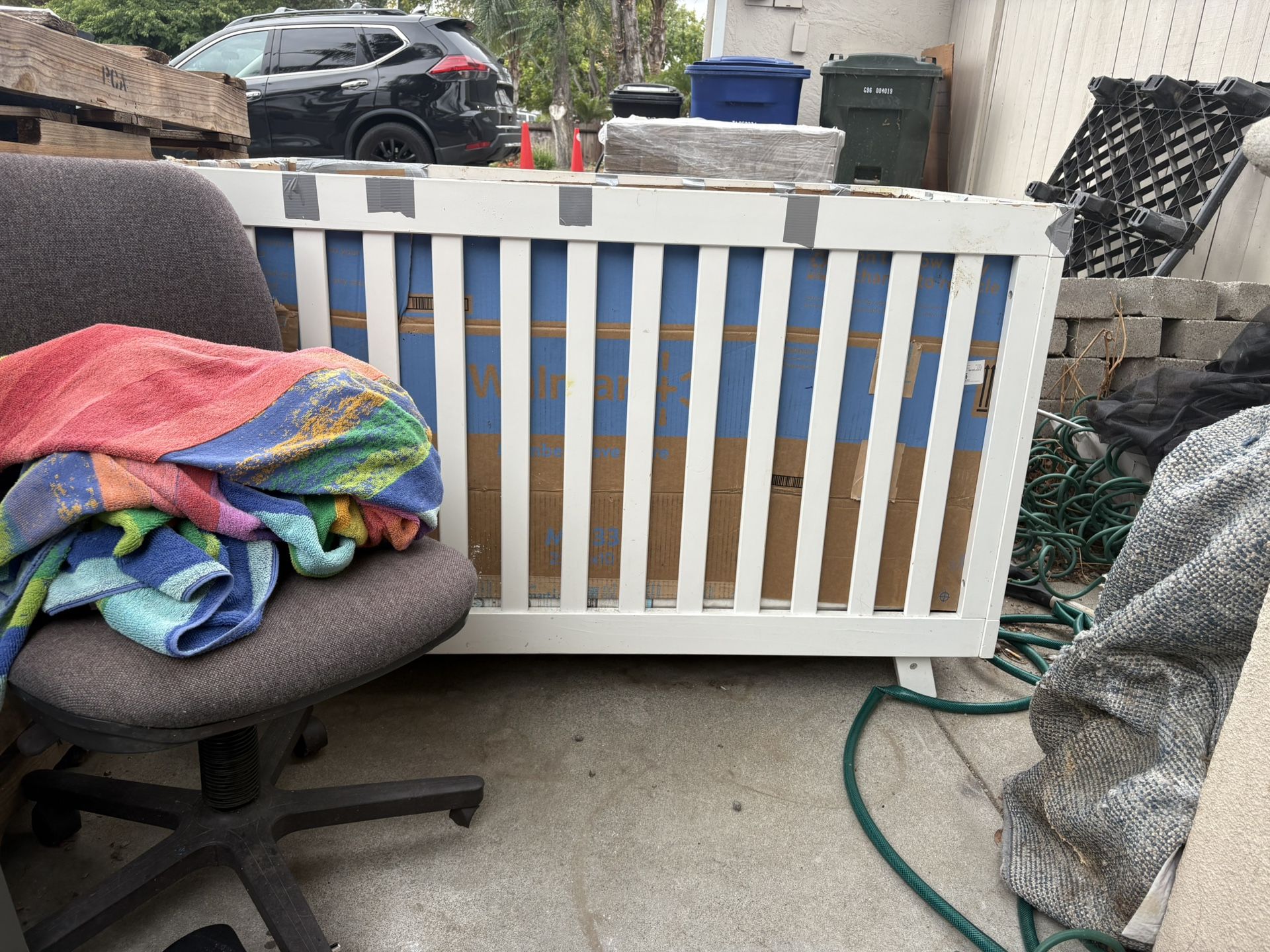 Baby crib - Minus The Cardboard 