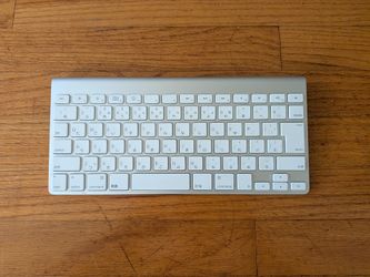Apple Wireless Keyboard A1314. "JAPANESE Version" 日本語キーボード