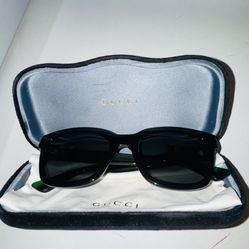 Gucci Sunglasses 🕶️ 