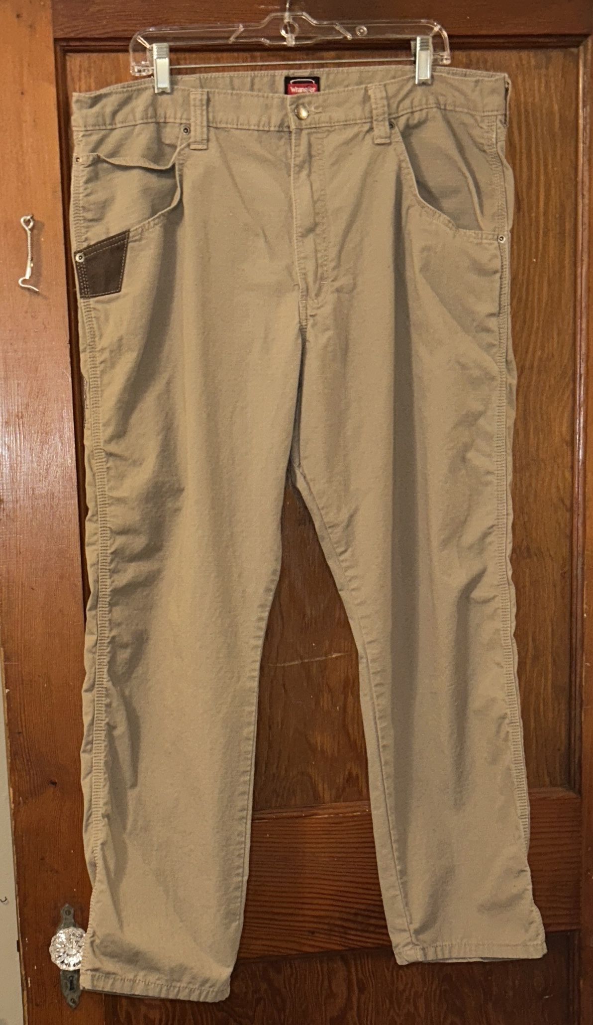 Wrangler Workwear: Men’s Pants, Size: 40 X 28