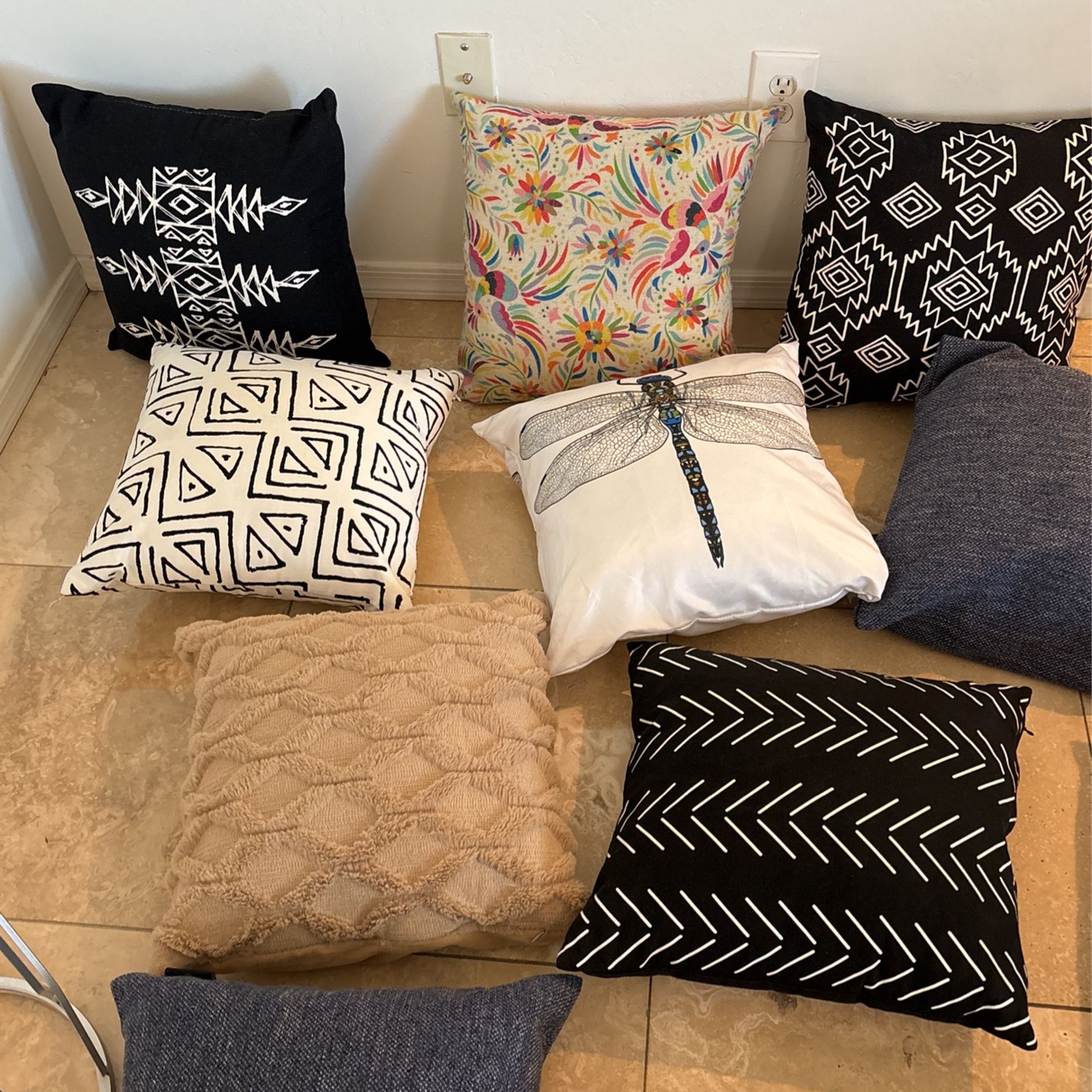 PILLOWS Galore