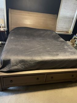 Belfort Furniture Storage Sleigh King/Cal king SLEIGH bed