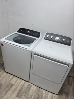 Whirlpool washer and dryer laundry