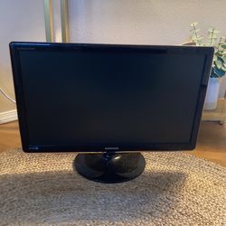 Samsung 27” Monitor