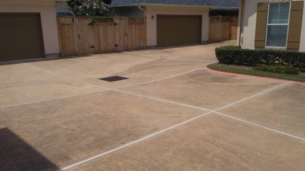Driveway Joint Replacement And Surface Sealing