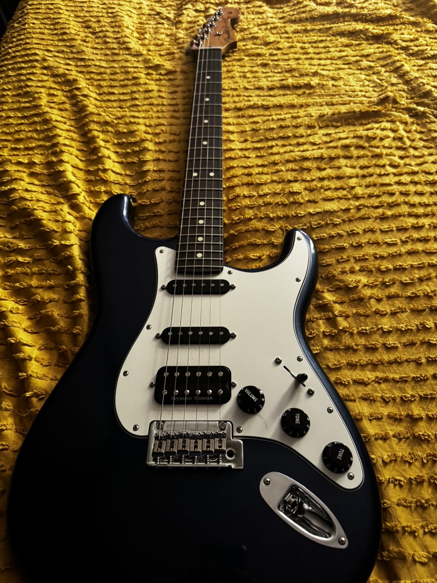Fender Player II Stratocaster HSS Roasted Maple Neck Limited-Edition Electric Guitar Moonlight Drive