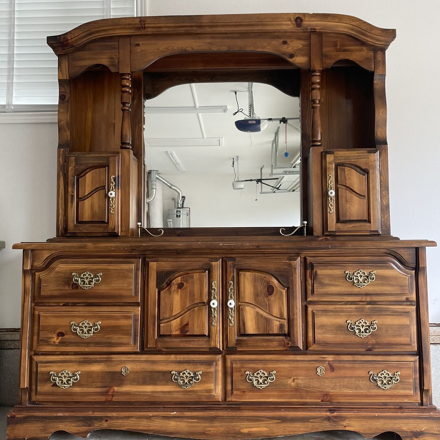 Solid wood dresser with hutch deals