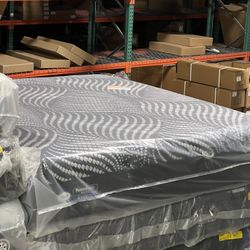 💥Queen Mattress Sealy Posturepedic Plus Hybrid High Point Firm 💥