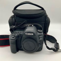 Canon EOS 5D Mark IV