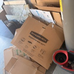 Free Moving Boxes 