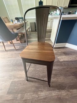 Set of 4 Industrial Farmhouse Counter Stools – $140