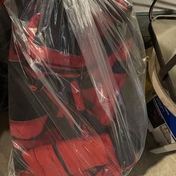 MARLBORO  Rolling Duffel Bag