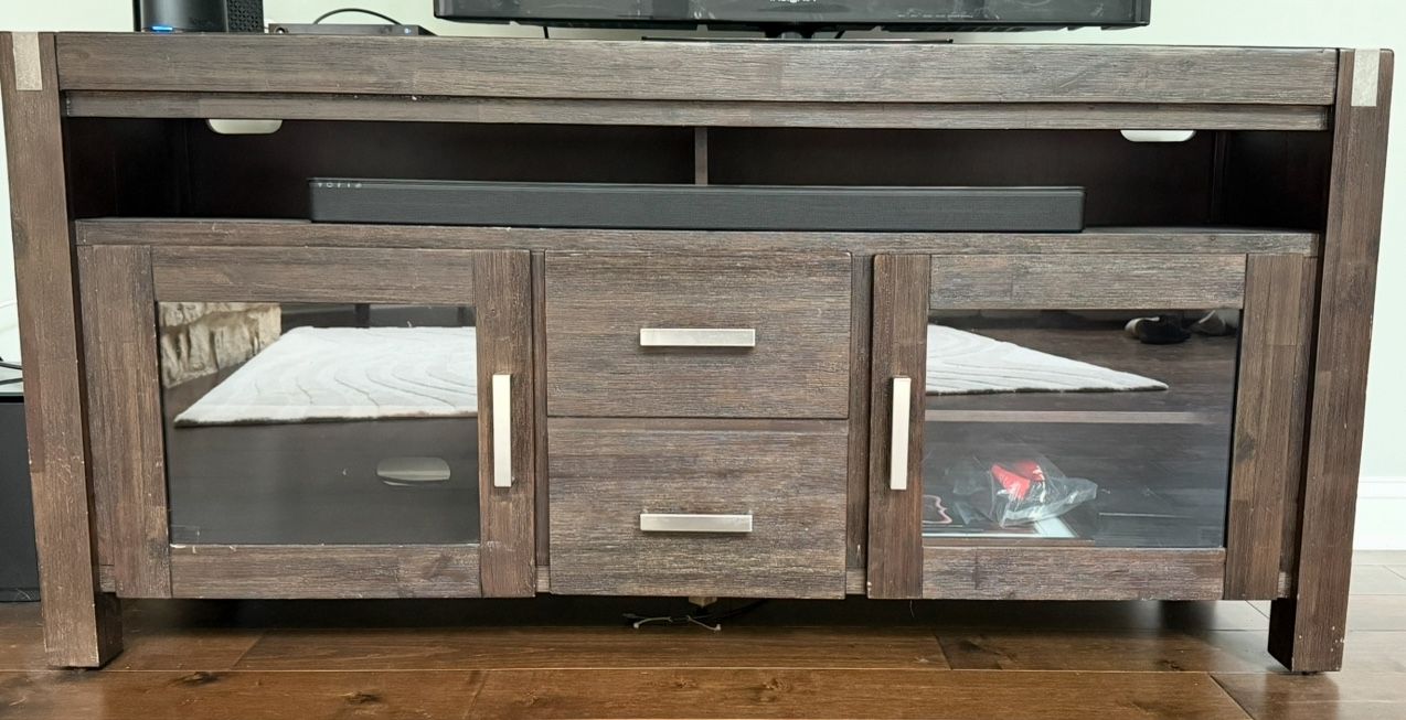 Great TV Stand For Large TV