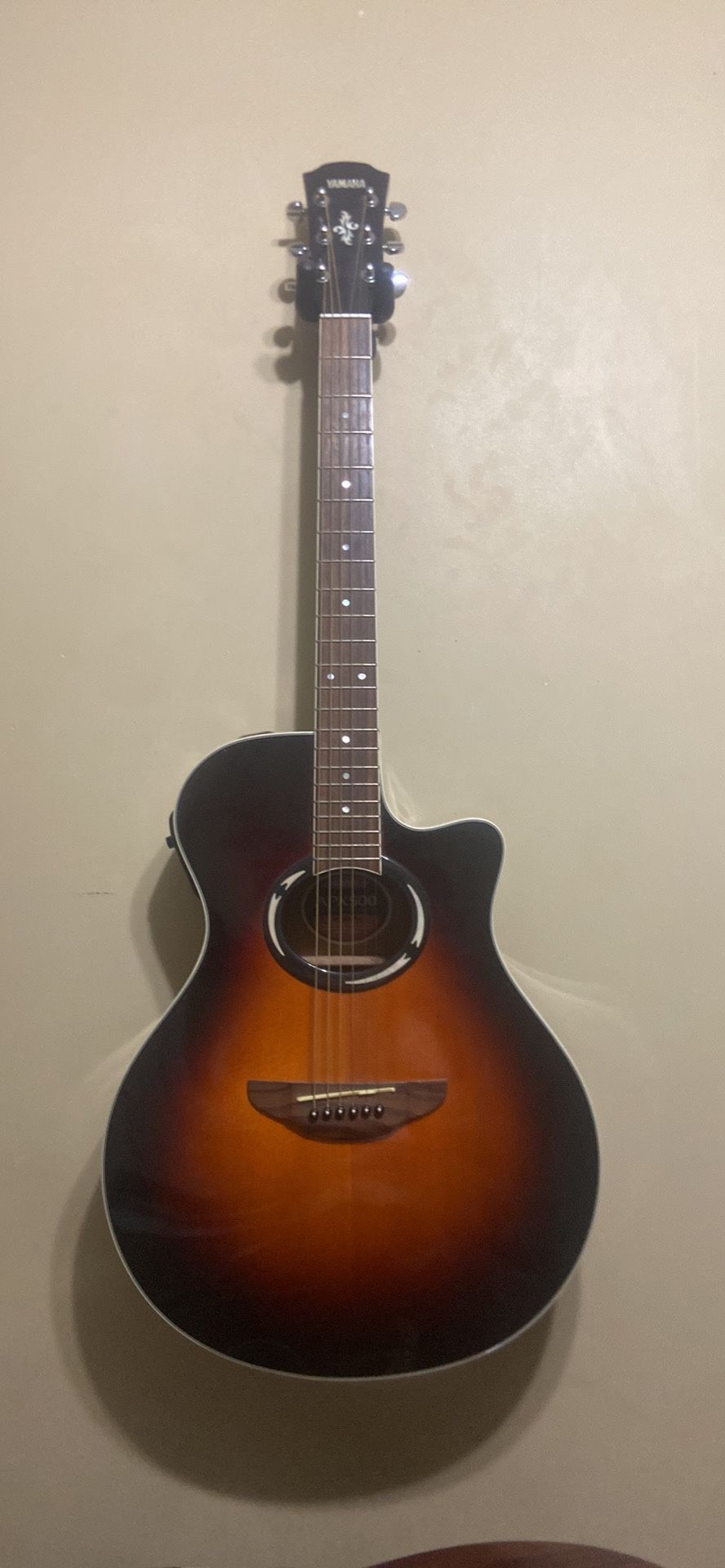 Yamaha Apx500 Acoustic Electric Guitar