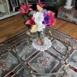 Elegant/Beautiful Beveled Glass Gold Scallop Stand Perfect For Living Room