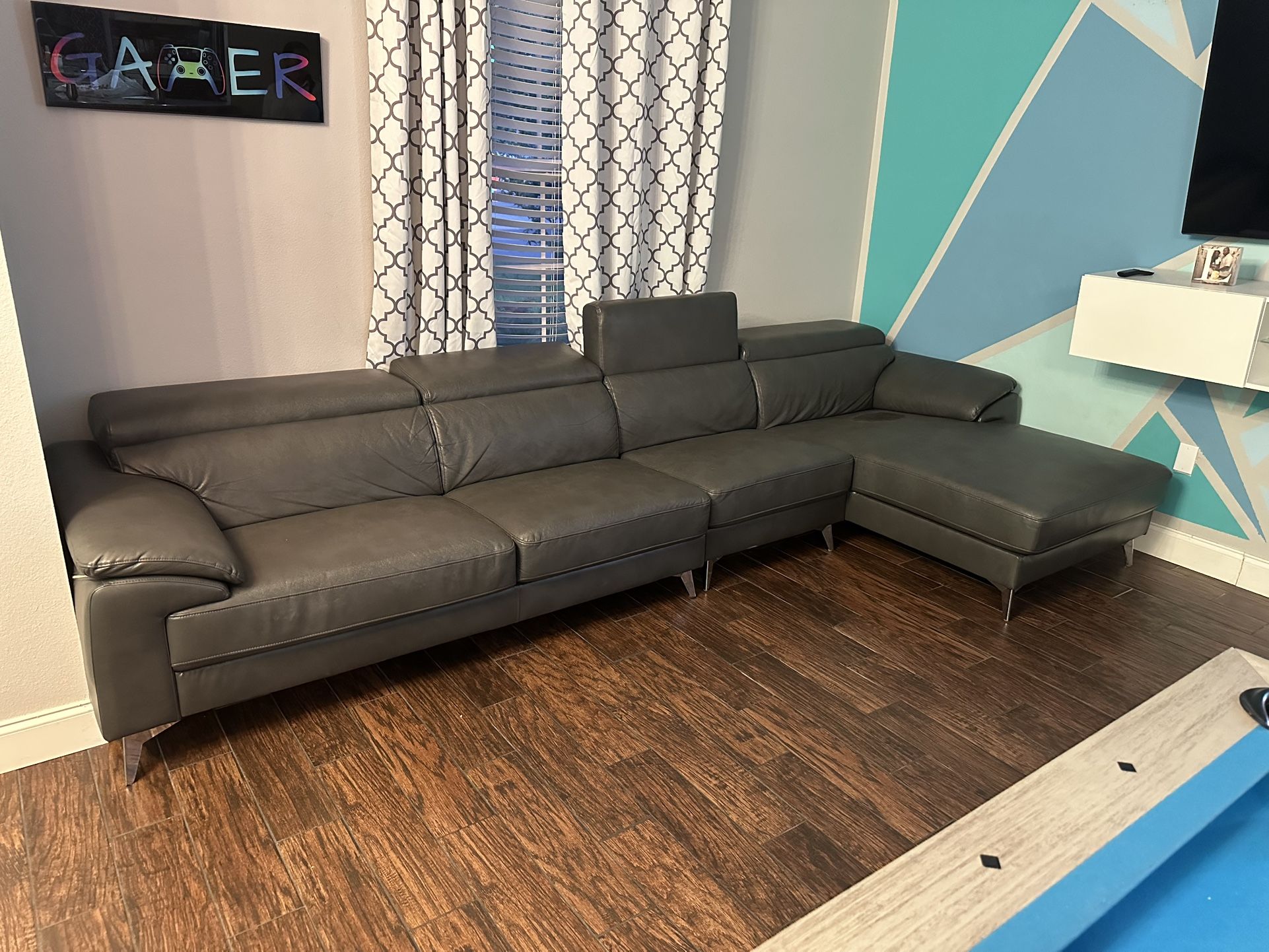 Sectional Sofa