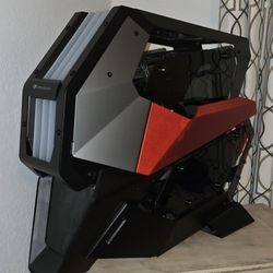 Cougar Conquer 2 Case.